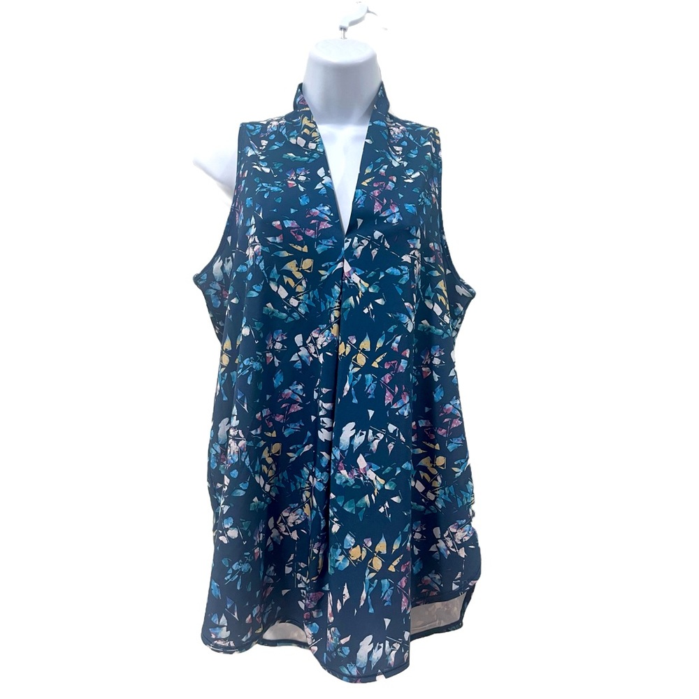 The North Face sleeveless floral collared shirt | Size S